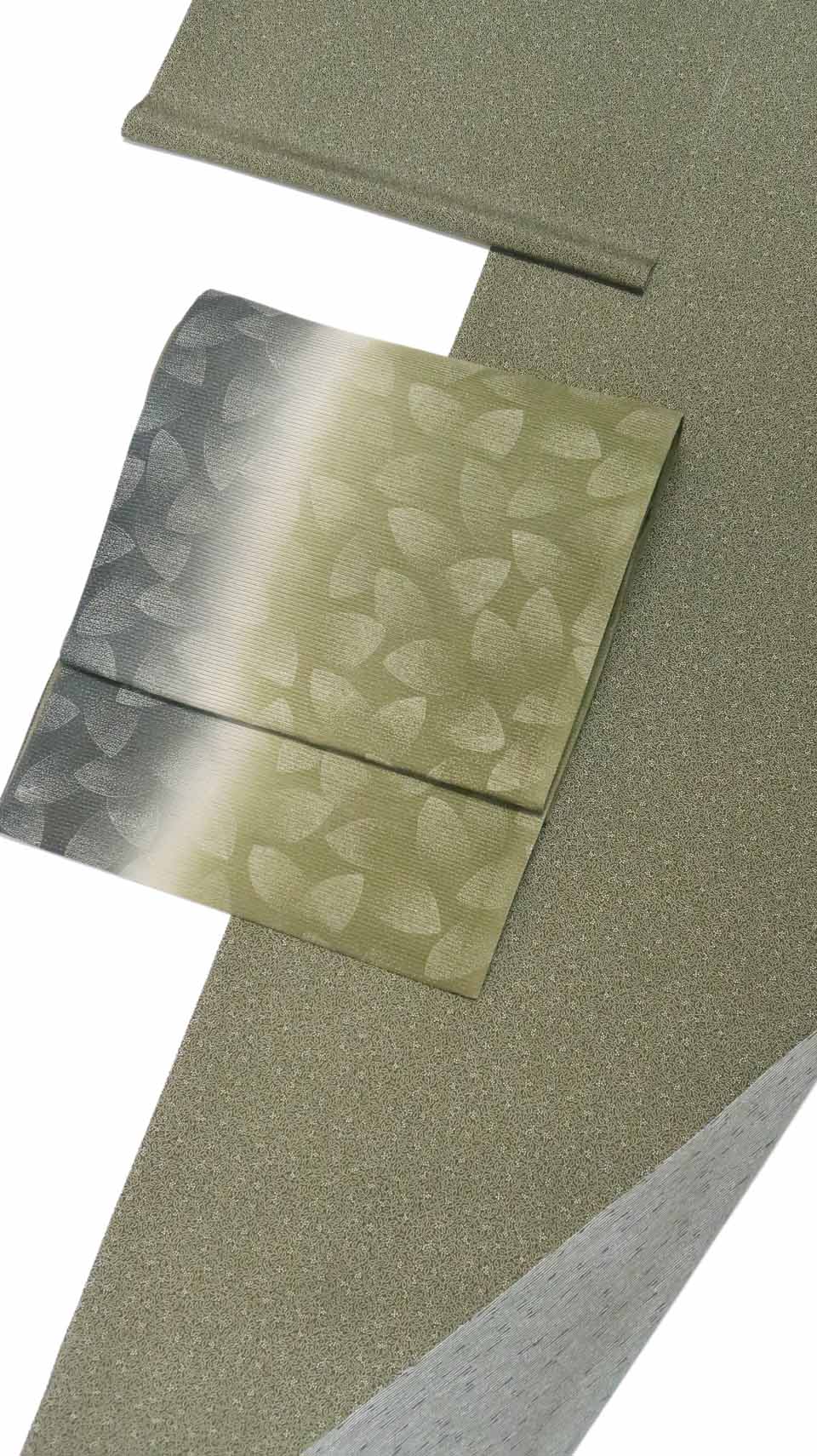 江戸小紋（両面染め：抹茶鼠と薄緑鼠：南天とひじき縞）