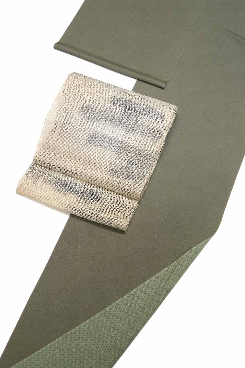 江戸小紋（両面染め：緑茶鼠／黄緑鼠：鮫／斧柄重ね（北斎文様））