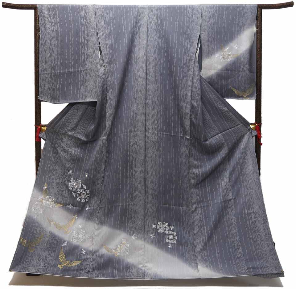 訪問着（京刺繍：褐色に銀鼠：鷹に花菱七宝唐草）