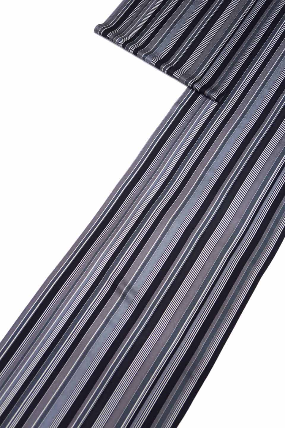 加工着尺（京友禅：黒銀鼠、赤紫鼠：大小矢鱈縞）