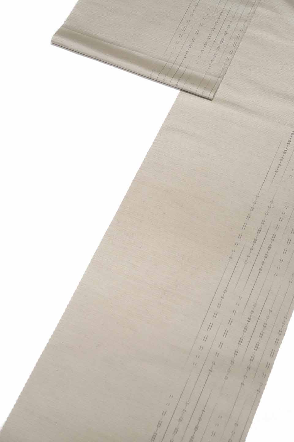 紬（十日町紬：淡黄緑鼠：光風霽月）