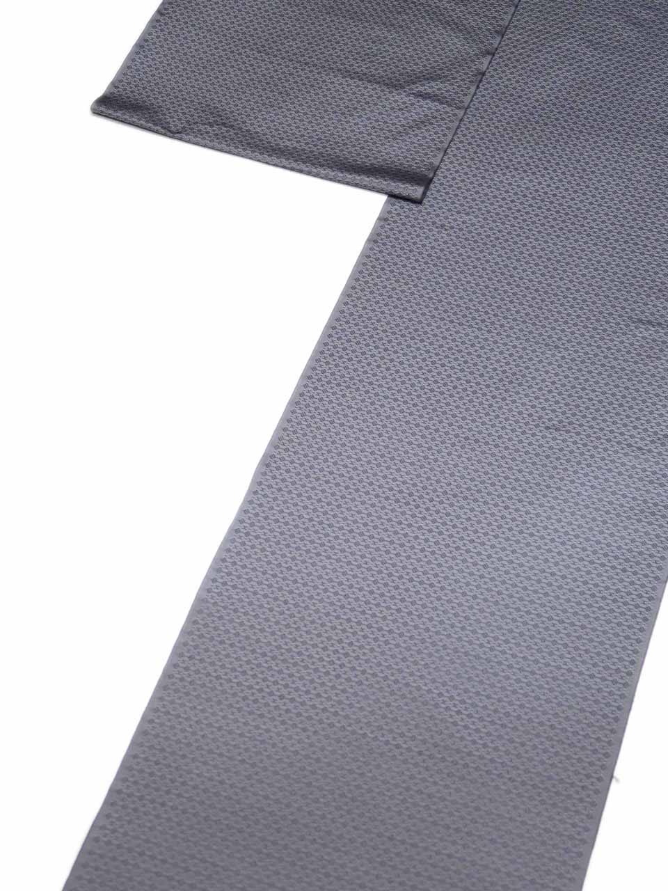 大島花織（本場大島：素鼠：花織文様）