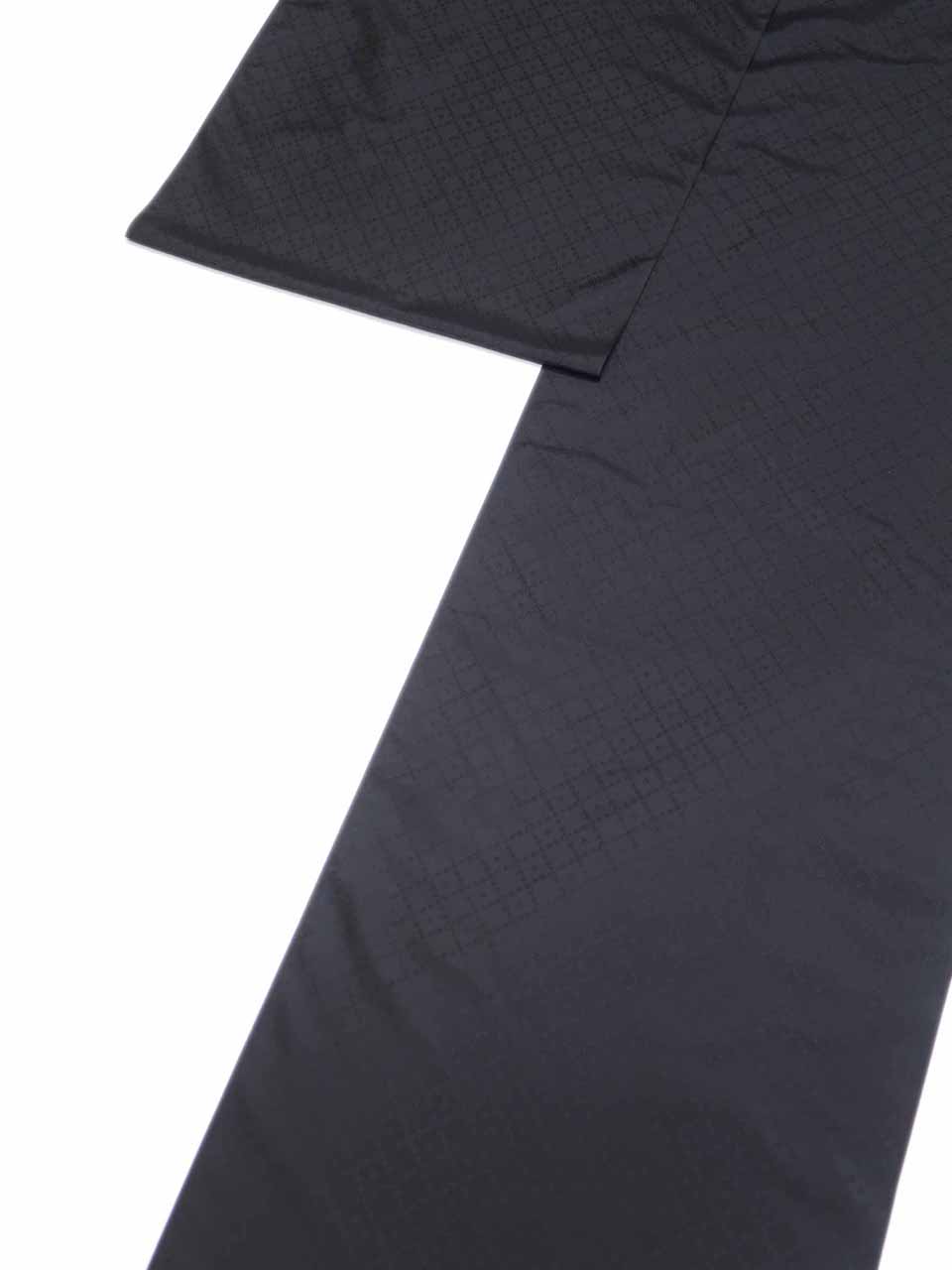 大島花織（本場大島：艶黒：花織文様）