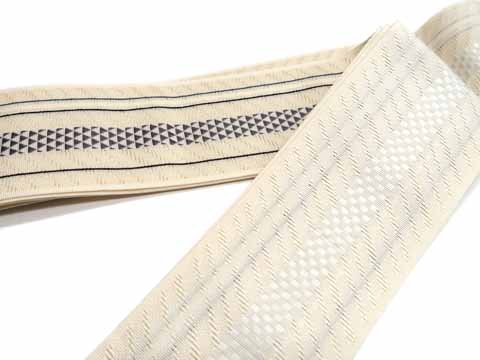 紗角帯の文様：鱗