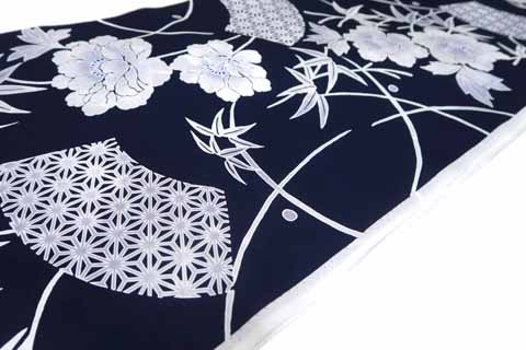 浴衣（山茶花扇面笹文）の拡大図