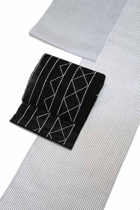 近江縮みに合わせる帯