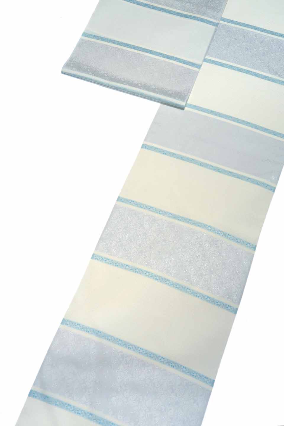 夏御召（西陣織紋お召し：微藍白地：横段有職文）