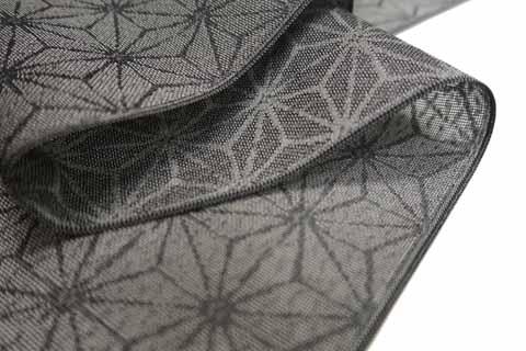 夏御召の生地の拡大図