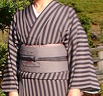 自宅の洗濯機で洗える縞のきもの